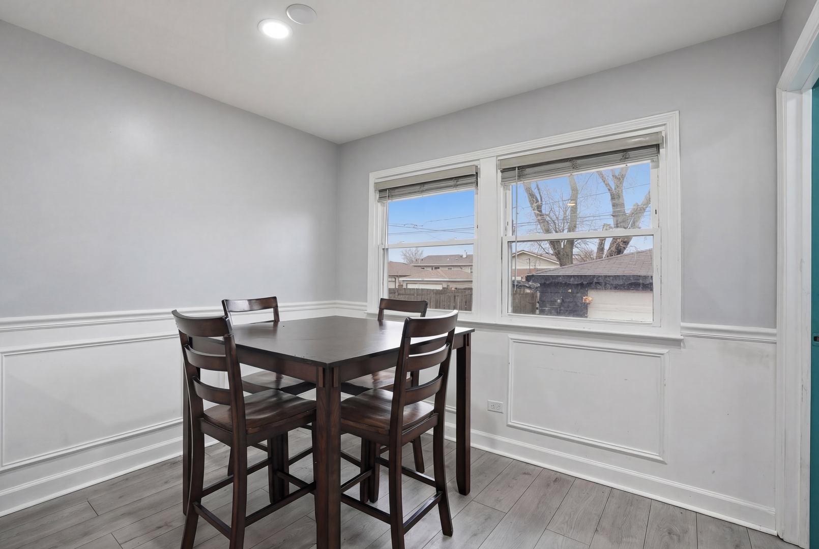 295 Prairie Avenue