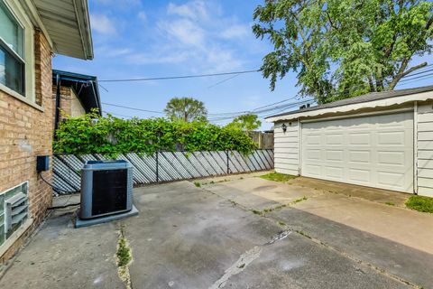 Tiny photo for 295 Prairie Avenue, Calumet City, IL 60409 (MLS # 12589803)