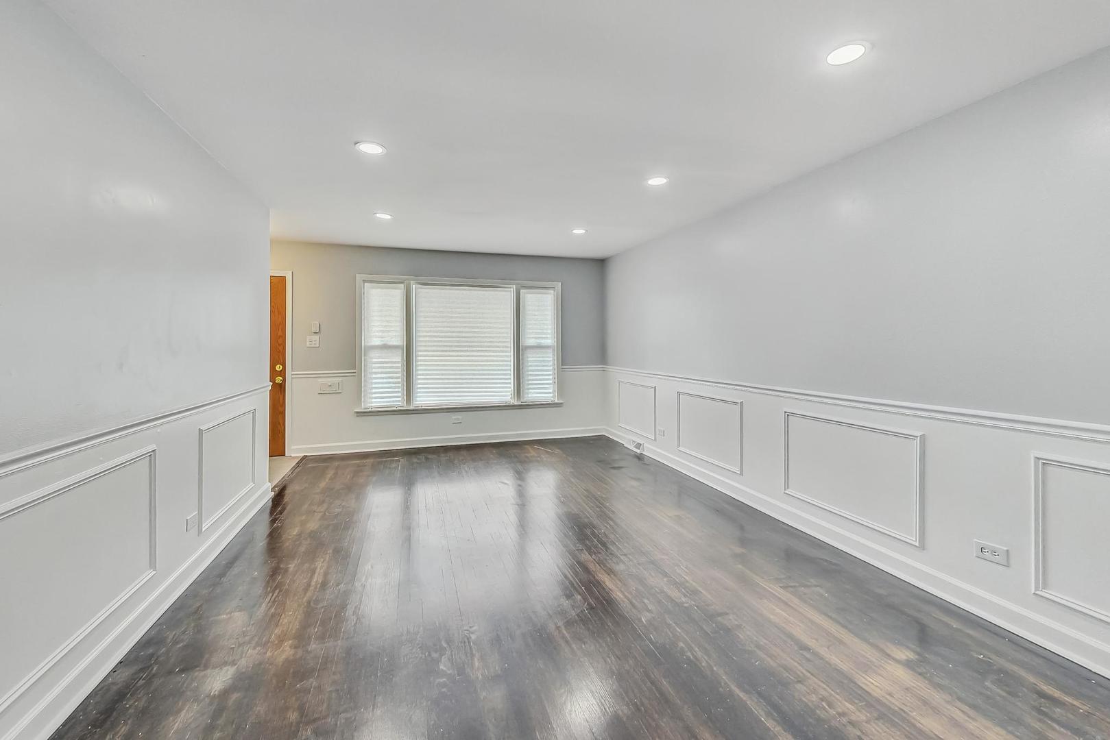 295 Prairie Avenue