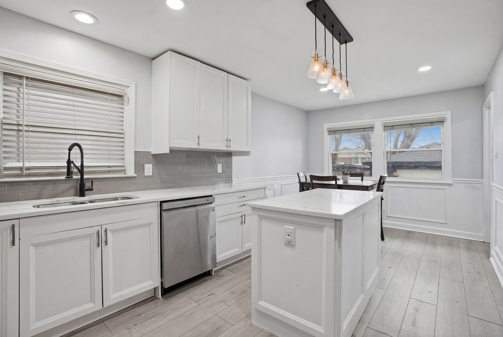 295 Prairie Avenue