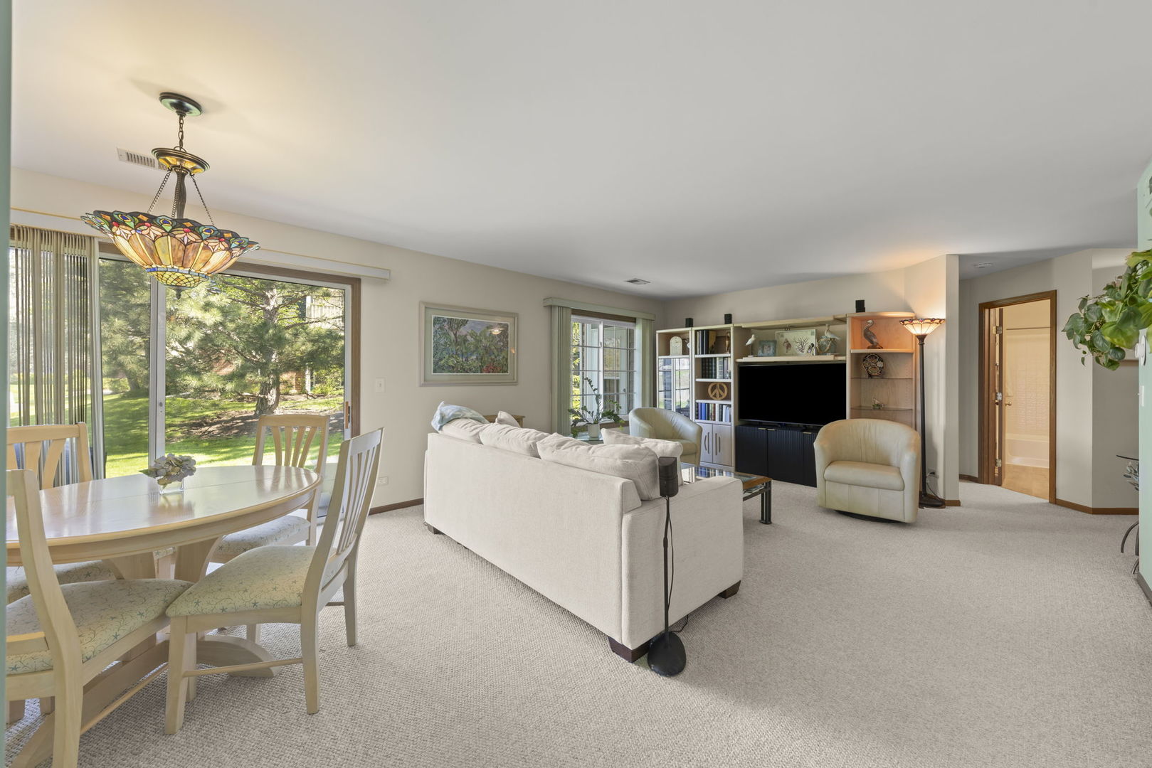 2450 Charleston Drive 1