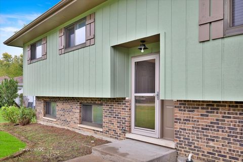 Tiny photo for 2n314 Euclid Avenue, Glen Ellyn, IL 60137 (MLS # 12526623)