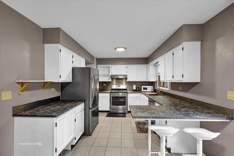 Tiny photo for 2n314 Euclid Avenue, Glen Ellyn, IL 60137 (MLS # 12526623)