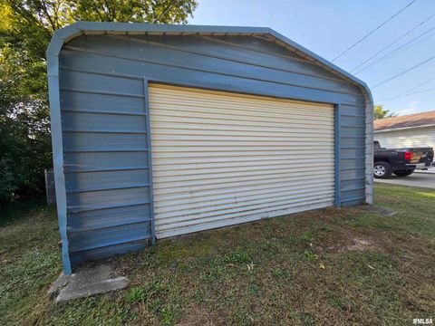 Tiny photo for 1216 9TH Avenue S, Clinton, IA 52732 (MLS # QC4267846)