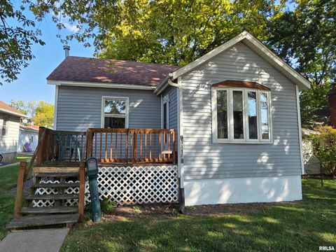 Tiny photo for 1216 9TH Avenue S, Clinton, IA 52732 (MLS # QC4267846)