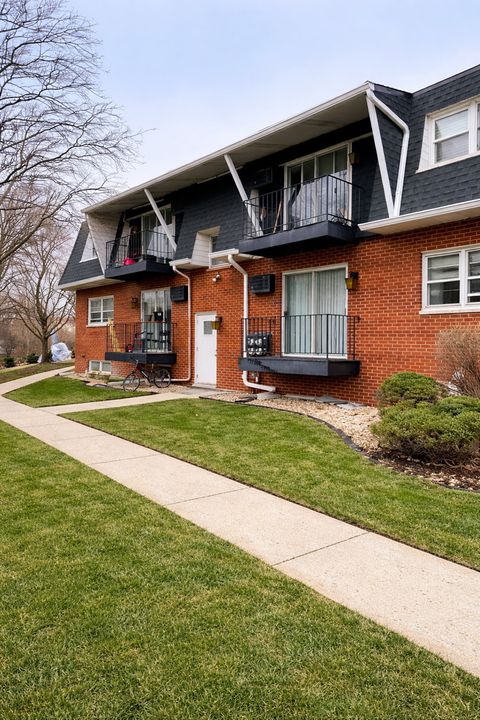 5749 Circle Drive Oak Lawn IL 60453