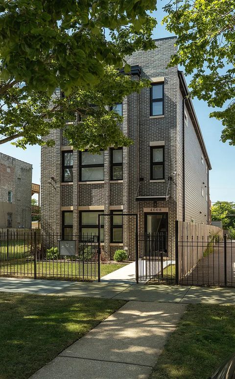 4608 S Indiana Avenue 1 Chicago IL 60653