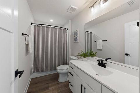 Tiny photo for 319 Atkinson Drive, Sugar Grove, IL 60554 (MLS # 12613273)