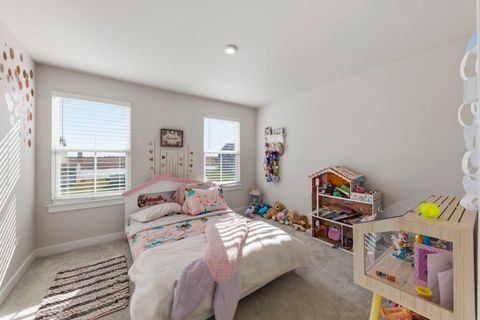 Tiny photo for 319 Atkinson Drive, Sugar Grove, IL 60554 (MLS # 12613273)