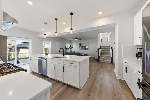 Tiny photo for 319 Atkinson Drive, Sugar Grove, IL 60554 (MLS # 12613273)