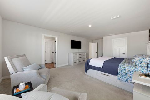 Tiny photo for 319 Atkinson Drive, Sugar Grove, IL 60554 (MLS # 12613273)