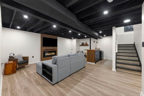 Tiny photo for 319 Atkinson Drive, Sugar Grove, IL 60554 (MLS # 12613273)