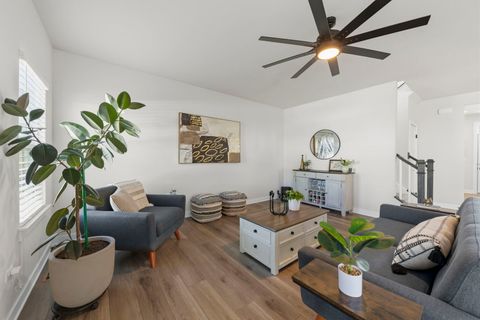 Tiny photo for 319 Atkinson Drive, Sugar Grove, IL 60554 (MLS # 12613273)