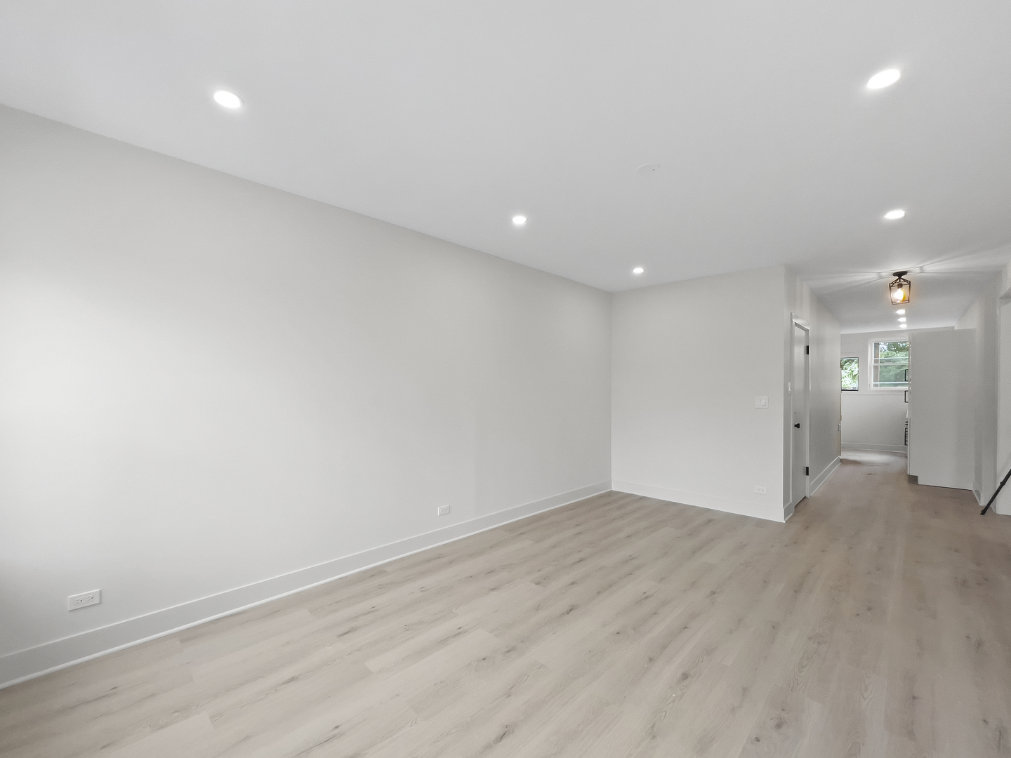 6254 N Whipple Street 1