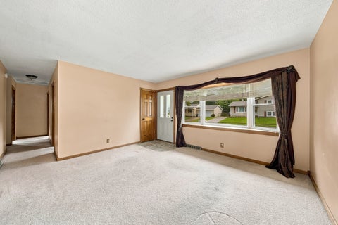 Tiny photo for 2730 N Gayman Avenue, Davenport, IA 52804 (MLS # 12771342)