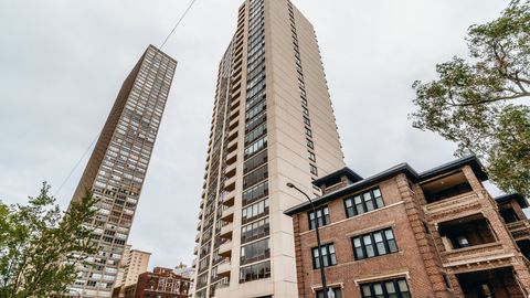 Photo of 3930 N Pine Grove Avenue #1205, Chicago, IL 60613 (MLS # 12633391)