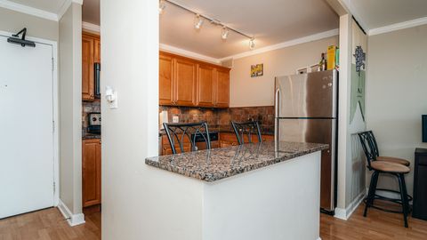 Tiny photo for 3930 N Pine Grove Avenue #1205, Chicago, IL 60613 (MLS # 12633391)