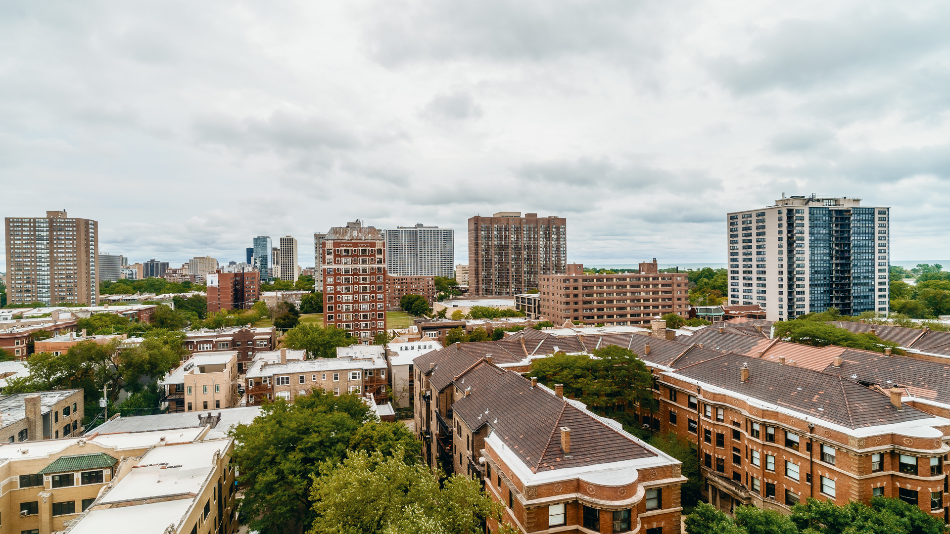 3930 N Pine Grove Avenue 1205
