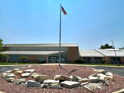 Tiny photo for 5404 135th Street, Crestwood, IL 60418 (MLS # 12504940)