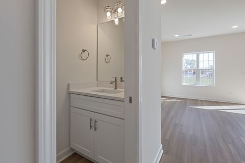 Tiny photo for 5404 135th Street, Crestwood, IL 60418 (MLS # 12504940)