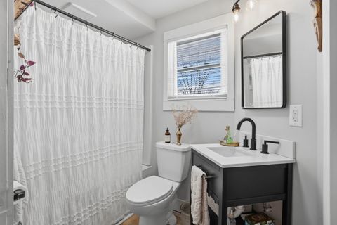 Tiny photo for 1507 W 38th Street, Davenport, IA 52806 (MLS # 12615466)