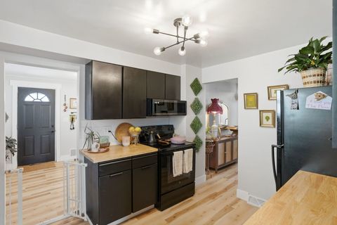 Tiny photo for 1507 W 38th Street, Davenport, IA 52806 (MLS # 12615466)