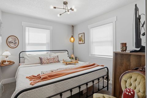 Tiny photo for 1507 W 38th Street, Davenport, IA 52806 (MLS # 12615466)