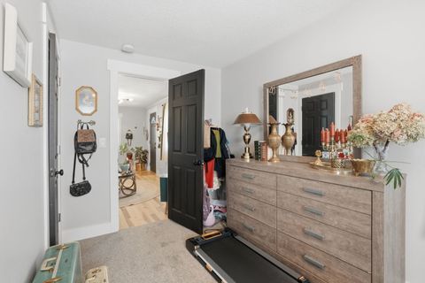 Tiny photo for 1507 W 38th Street, Davenport, IA 52806 (MLS # 12615466)