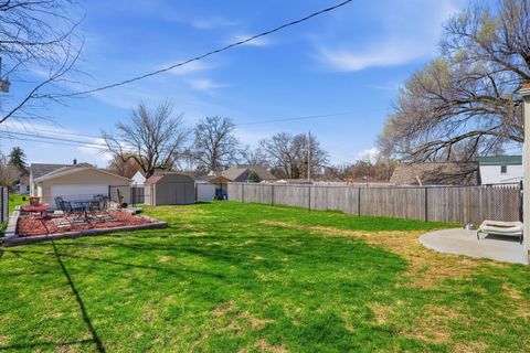 Tiny photo for 1507 W 38th Street, Davenport, IA 52806 (MLS # 12615466)