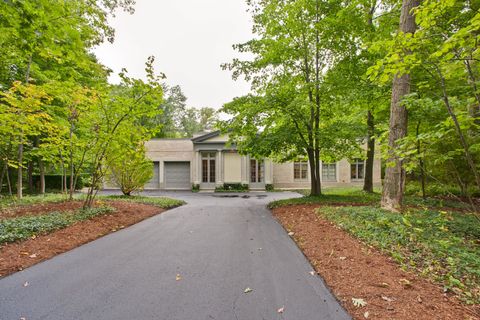 Tiny photo for 131 Moffett Road, Lake Bluff, IL 60044 (MLS # 12272993)