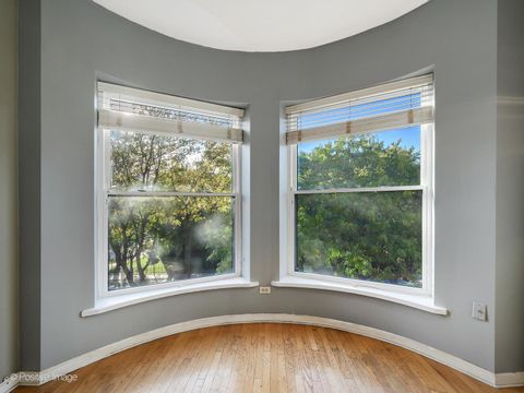 Tiny photo for 4609 N Beacon Street #3F, Chicago, IL 60640 (MLS # 12516126)