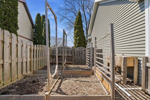 Tiny photo for 330 Indian Ridge Trail, Wauconda, IL 60084 (MLS # 12605483)