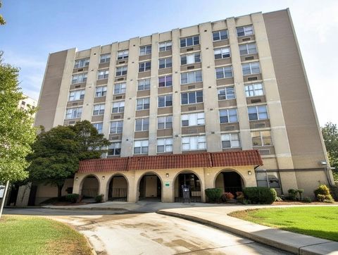 4300 W Ford City Drive 708 Chicago IL 60652