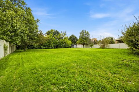 Tiny photo for 1333 W Sable Drive, Addison, IL 60101 (MLS # 12642487)
