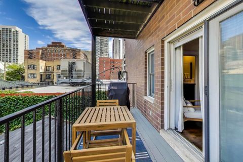 Tiny photo for 456 W Briar Place #2, Chicago, IL 60657 (MLS # 12591648)