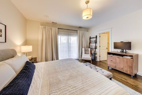 Tiny photo for 456 W Briar Place #2, Chicago, IL 60657 (MLS # 12591648)