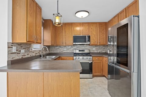 Tiny photo for 1314 Val Verde Court, Plainfield, IL 60586 (MLS # 12474394)