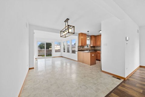 Tiny photo for 1314 Val Verde Court, Plainfield, IL 60586 (MLS # 12474394)
