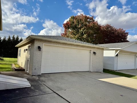 Tiny photo for 2301 Market Street, Peru, IL 61354 (MLS # 12508435)