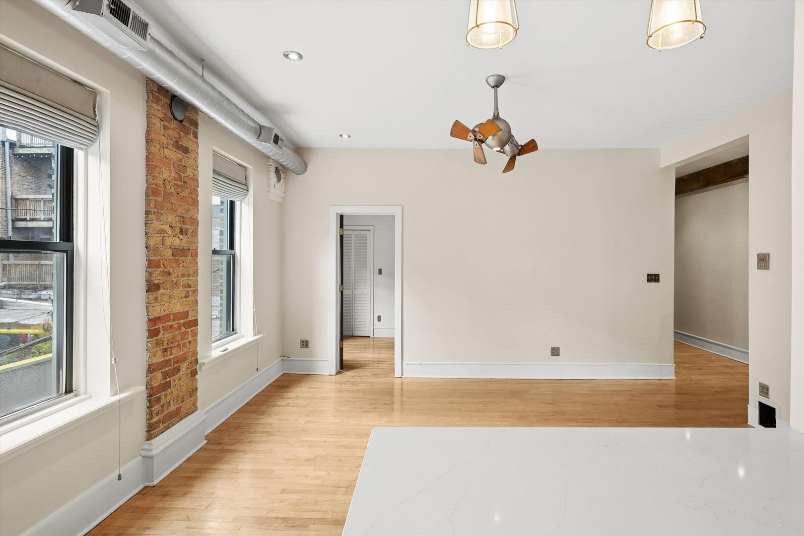 1117 W Fry Street 5