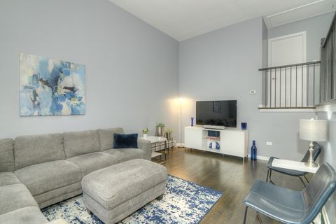 Tiny photo for 284 E Jefferson Street, Bensenville, IL 60106 (MLS # 12503603)