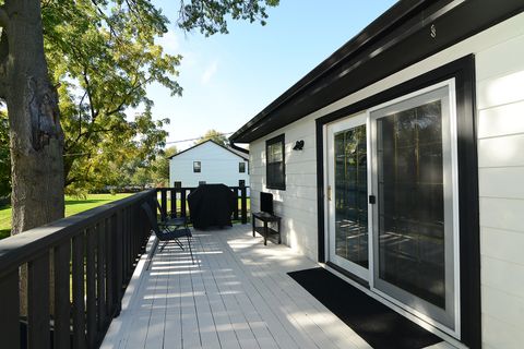 Tiny photo for 284 E Jefferson Street, Bensenville, IL 60106 (MLS # 12503603)