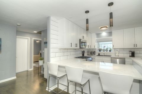 Tiny photo for 284 E Jefferson Street, Bensenville, IL 60106 (MLS # 12503603)