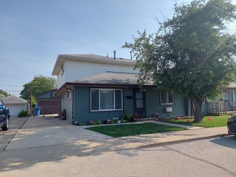 4421 W 87th Street Hometown IL 60456