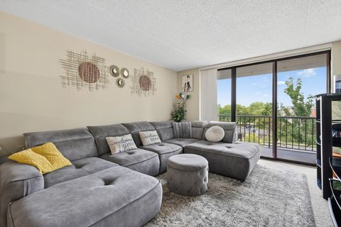 Tiny photo for 75 Kristin Circle #503, Schaumburg, IL 60195 (MLS # 12476505)