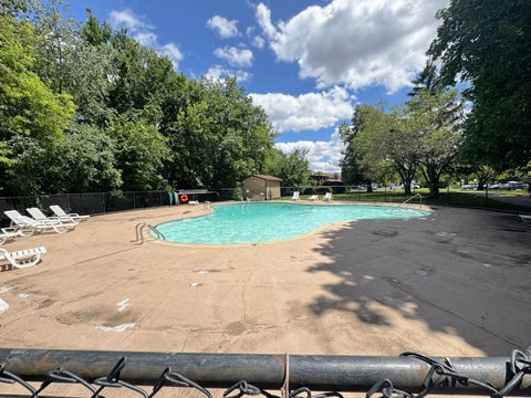 Tiny photo for 1 Renaissance Place #617, Palatine, IL 60067 (MLS # 12683954)