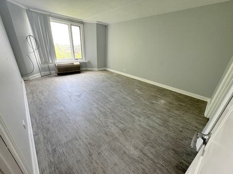 Tiny photo for 1 Renaissance Place #617, Palatine, IL 60067 (MLS # 12683954)
