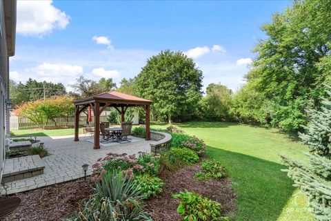 Tiny photo for 450 Trailside Drive, Lake Zurich, IL 60047 (MLS # 12478536)