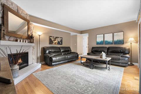 Tiny photo for 450 Trailside Drive, Lake Zurich, IL 60047 (MLS # 12478536)