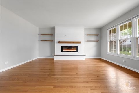 Tiny photo for 450 Trailside Drive, Lake Zurich, IL 60047 (MLS # 12478536)